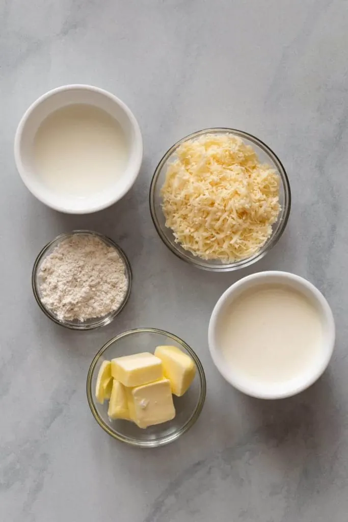How to Make Parmesan Cream Sauce 