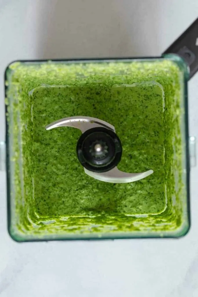 Peruvian Green Sauce in a blender