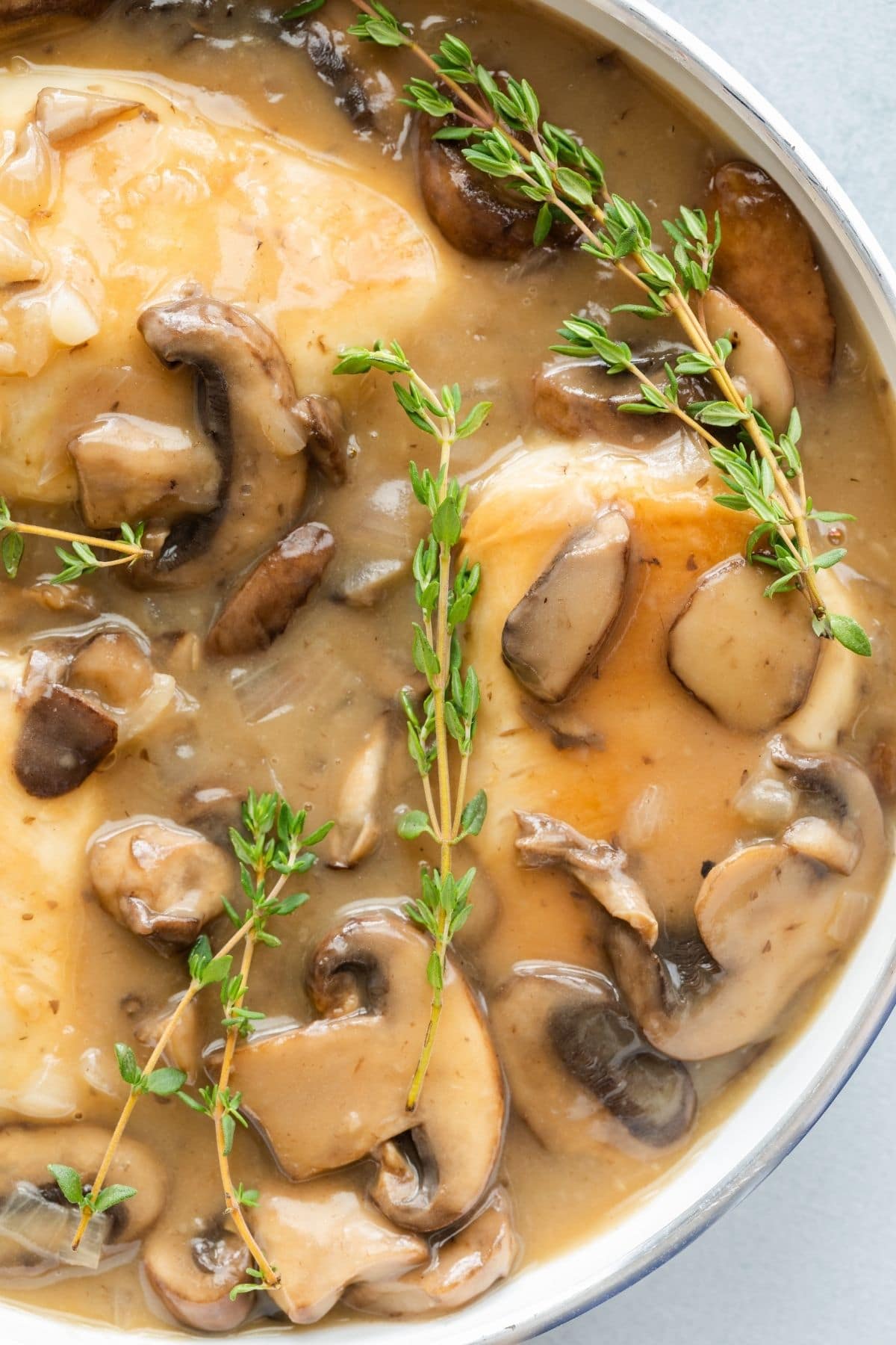 close up of chicken marsala in pan