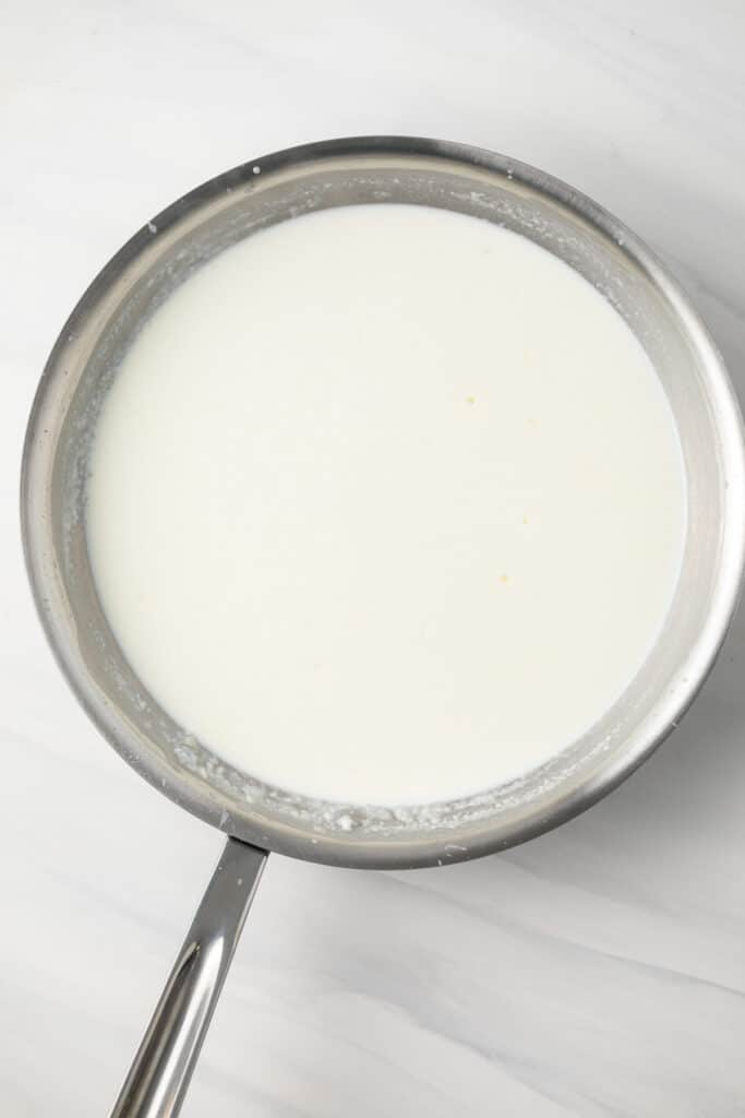 Garlic Cream Sauce - Sauce Fanatic