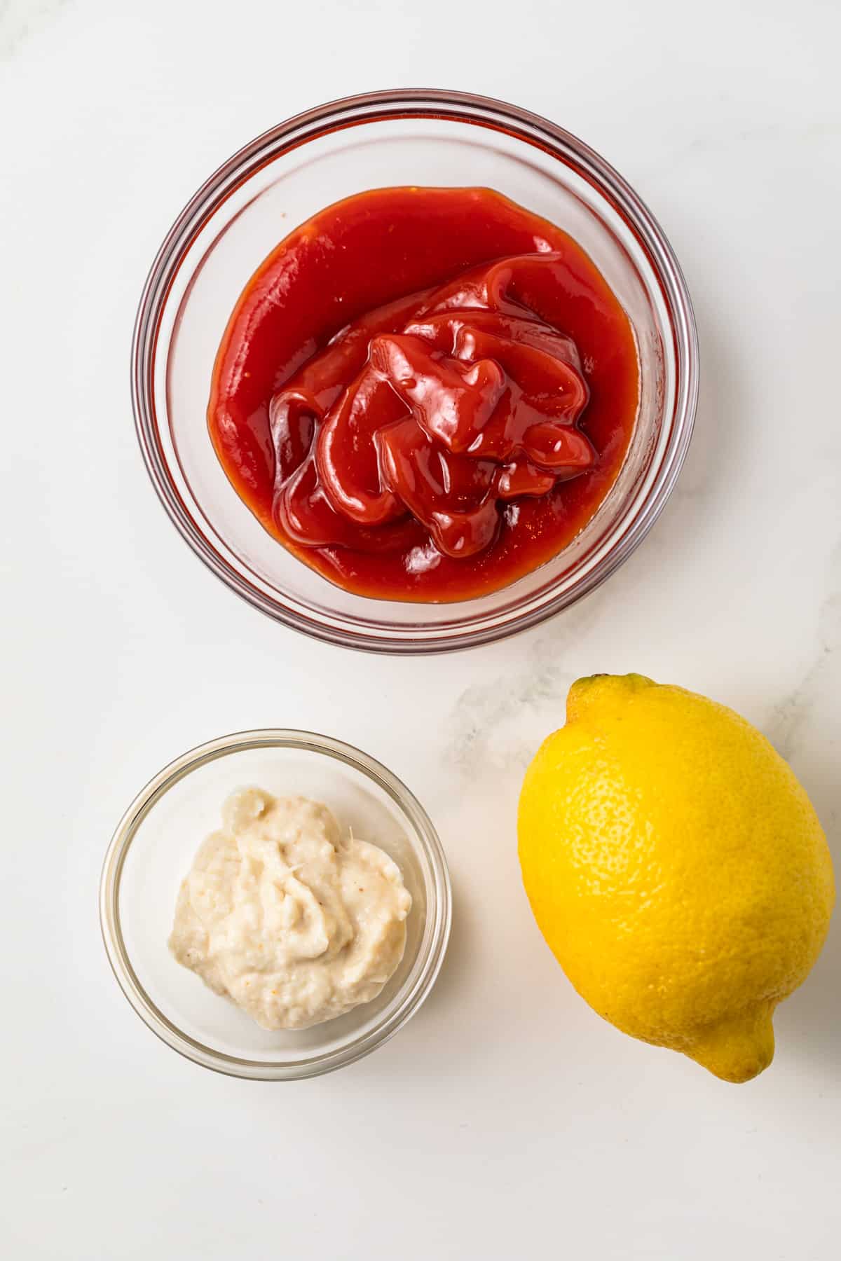 Ingredients for cocktail sauce.