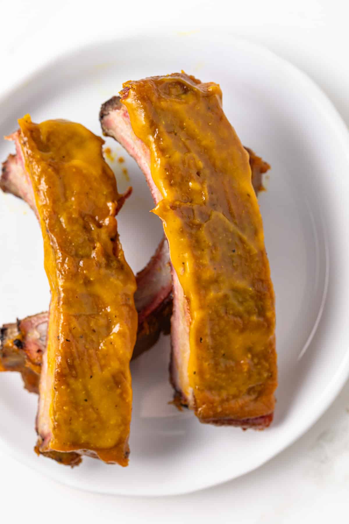 Pork ribs with Carolina mustard barbecue sauce
